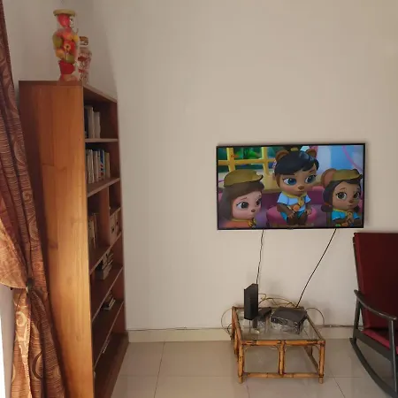 شقة 3 Bedrooms Flat At *