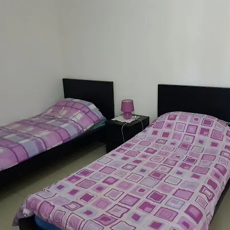 شقة 3 Bedrooms Flat At Gzira