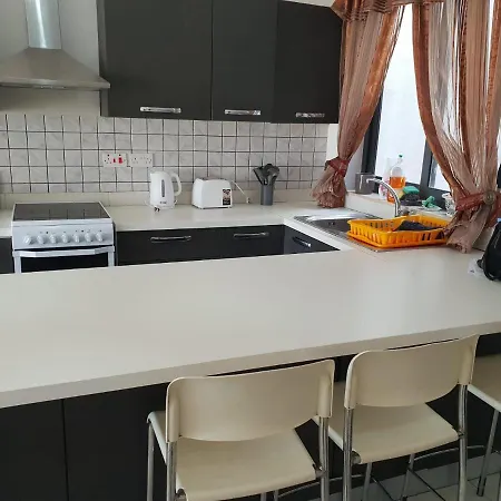 3 Bedrooms Flat At شقة